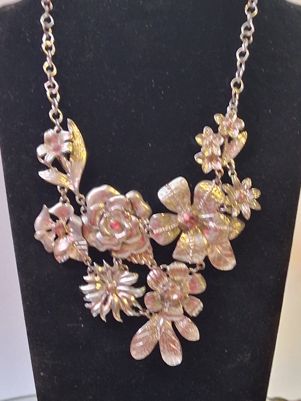 Vintage NY Silver Tone Pink Rhinestone Floral Bib Statement Necklace 16" Collar